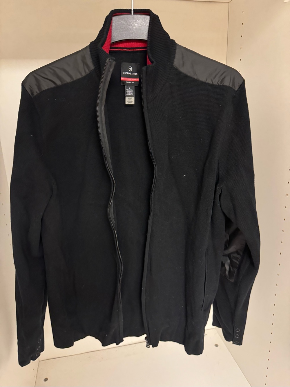 Victorinox Mahale Men’s Black Full-Zip Cardigan Sweater
